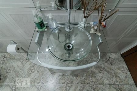 Casa à venda com 250m², 3 quartos e 3 vagas Casa à venda com 250m², 3 quartos e 3 vagasLavabo