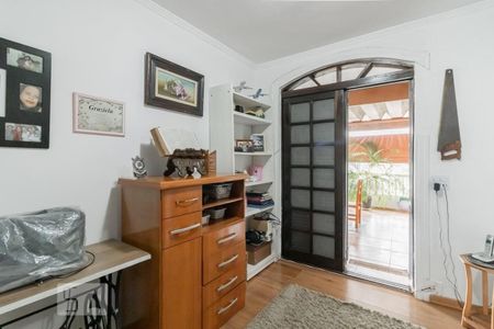 Casa à venda com 250m², 3 quartos e 3 vagas Casa à venda com 250m², 3 quartos e 3 vagasQuarto 3