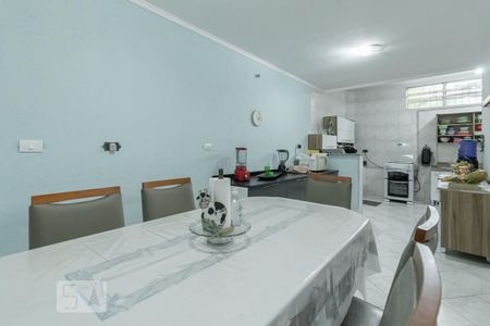 Casa à venda com 250m², 3 quartos e 3 vagas Casa à venda com 250m², 3 quartos e 3 vagasCozinha/Copa