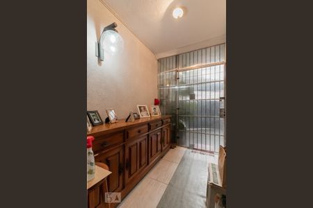 Casa à venda com 250m², 3 quartos e 3 vagas Casa à venda com 250m², 3 quartos e 3 vagasHall de Entrada