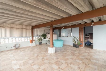 Casa à venda com 250m², 3 quartos e 3 vagas Casa à venda com 250m², 3 quartos e 3 vagasÁrea de Serviço