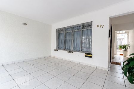 Casa à venda com 150m², 6 quartos e 2 vagas Casa à venda com 150m², 6 quartos e 2 vagasGaragem