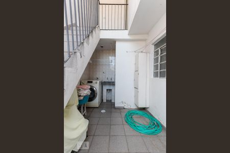 Casa à venda com 150m², 6 quartos e 2 vagas Casa à venda com 150m², 6 quartos e 2 vagasÁrea de Serviço