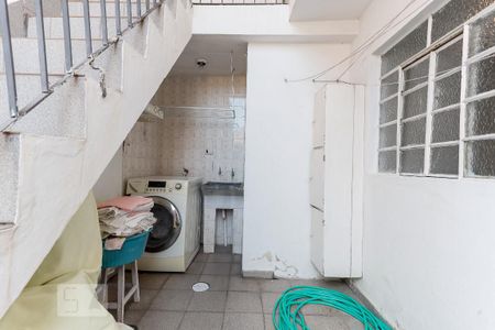 Casa à venda com 150m², 6 quartos e 2 vagas Casa à venda com 150m², 6 quartos e 2 vagasÁrea de Serviço