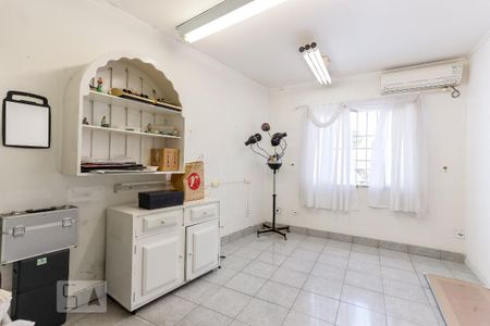 Casa à venda com 150m², 6 quartos e 2 vagas Casa à venda com 150m², 6 quartos e 2 vagasQuarto 5
