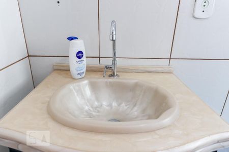 Casa à venda com 150m², 6 quartos e 2 vagas Casa à venda com 150m², 6 quartos e 2 vagasBanheiro