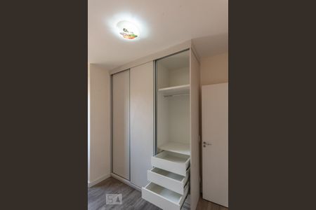 Apartamento à venda com 66m², 2 quartos e 1 vagaQuarto- Armários   