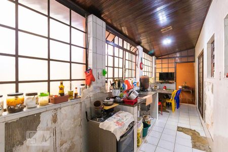 Casa para alugar com 214m², 4 quartos e 2 vagas Casa para alugar com 214m², 4 quartos e 2 vagasCozinha