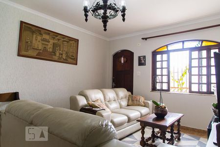 Sala de estar de casa à venda com 3 quartos, 125m² em Vila do Encontro, São Paulo