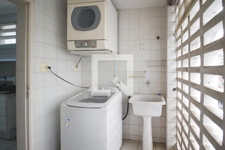 Apartamento à venda com 135m², 3 quartos e 1 vagaÁrea de Serviço