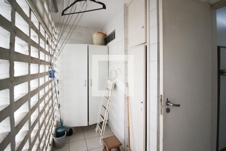 Apartamento à venda com 135m², 3 quartos e 1 vagaÁrea de Serviço