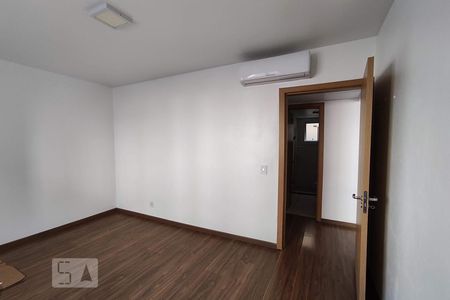 Quarto 2 de apartamento à venda com 2 quartos, 68m² em Industrial, Novo Hamburgo