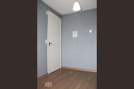 Sala de apartamento para alugar com 2 quartos, 40m² em Olaria, Canoas