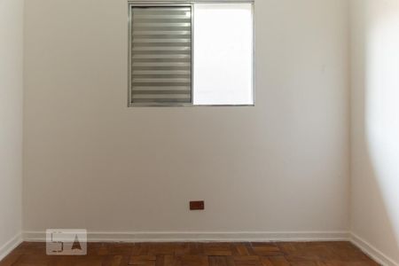 Quarto de casa para alugar com 1 quarto, 60m² em Vila Paulo Silas, São Paulo