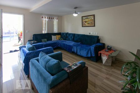 Sala de casa de condomínio para alugar com 5 quartos, 320m² em Recreio dos Bandeirantes, Rio de Janeiro