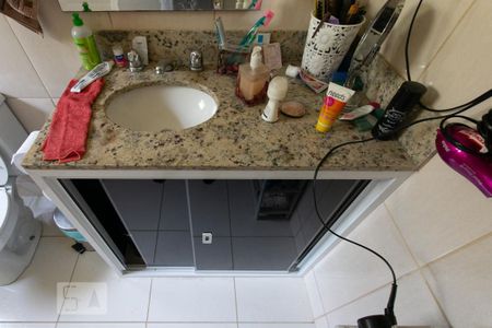 Casa de condomínio para alugar com 320m², 5 quartos e 3 vagas Casa de condomínio para alugar com 320m², 5 quartos e 3 vagasBanheiro da Suíte 1