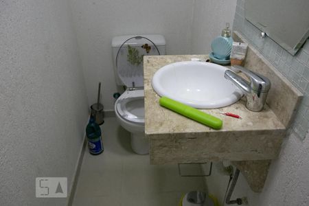 Casa de condomínio para alugar com 320m², 5 quartos e 3 vagas Casa de condomínio para alugar com 320m², 5 quartos e 3 vagasLavabo