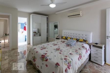 Casa de condomínio para alugar com 320m², 5 quartos e 3 vagas Casa de condomínio para alugar com 320m², 5 quartos e 3 vagasSuite 2