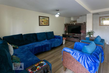 Sala de casa de condomínio para alugar com 5 quartos, 320m² em Recreio dos Bandeirantes, Rio de Janeiro