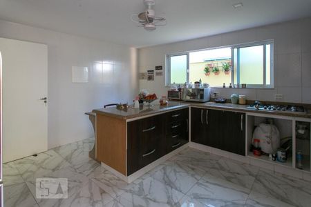 Casa de condomínio para alugar com 320m², 5 quartos e 3 vagas Casa de condomínio para alugar com 320m², 5 quartos e 3 vagasCozinha