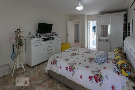 Casa de condomínio para alugar com 320m², 5 quartos e 3 vagas Casa de condomínio para alugar com 320m², 5 quartos e 3 vagasSuite 2