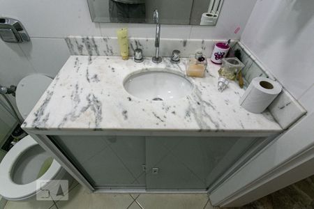 Casa de condomínio para alugar com 320m², 5 quartos e 3 vagas Casa de condomínio para alugar com 320m², 5 quartos e 3 vagasBanheiro da Suíte 5