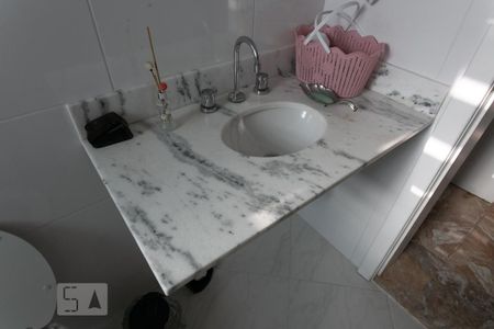 Casa de condomínio para alugar com 320m², 5 quartos e 3 vagas Casa de condomínio para alugar com 320m², 5 quartos e 3 vagasBanheiro Suíte 3