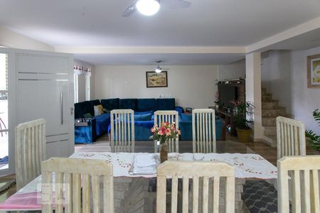 Sala de casa de condomínio para alugar com 5 quartos, 320m² em Recreio dos Bandeirantes, Rio de Janeiro