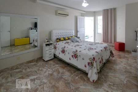 Casa de condomínio para alugar com 320m², 5 quartos e 3 vagas Casa de condomínio para alugar com 320m², 5 quartos e 3 vagasSuite 2