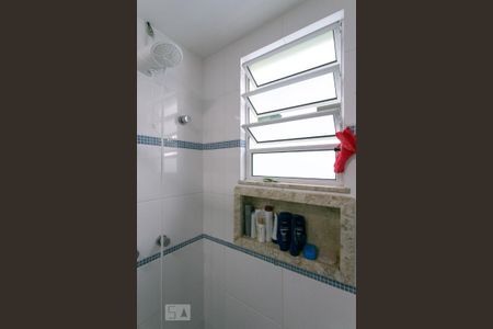 Casa de condomínio para alugar com 320m², 5 quartos e 3 vagas Casa de condomínio para alugar com 320m², 5 quartos e 3 vagasBanheiro da Suite 4