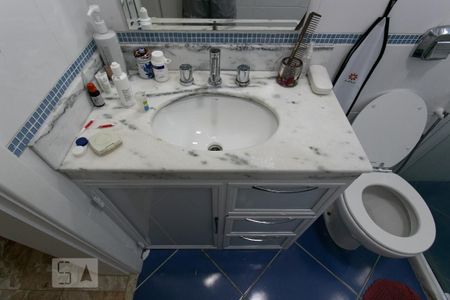 Casa de condomínio para alugar com 320m², 5 quartos e 3 vagas Casa de condomínio para alugar com 320m², 5 quartos e 3 vagasBanheiro da Suite 4