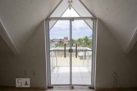 Casa de condomínio à venda com 160m², 3 quartos e 2 vagas Casa de condomínio à venda com 160m², 3 quartos e 2 vagasSacada do Sotão