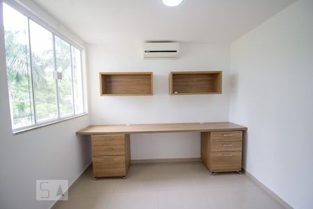 Casa de condomínio à venda com 160m², 3 quartos e 2 vagas Casa de condomínio à venda com 160m², 3 quartos e 2 vagasQuarto 2