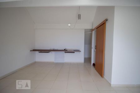 Casa de condomínio à venda com 160m², 3 quartos e 2 vagas Casa de condomínio à venda com 160m², 3 quartos e 2 vagasSotão