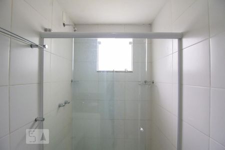 Casa de condomínio à venda com 160m², 3 quartos e 2 vagas Casa de condomínio à venda com 160m², 3 quartos e 2 vagasBanheiro da Suíte