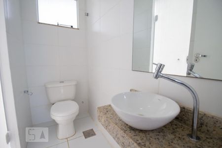 Lavabo de casa de condomínio à venda com 3 quartos, 160m² em Vargem Pequena, Rio de Janeiro