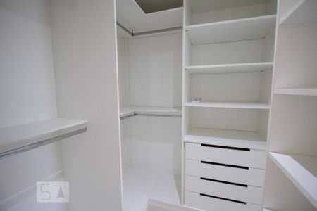 Closet da Suíte de casa de condomínio à venda com 3 quartos, 160m² em Vargem Pequena, Rio de Janeiro