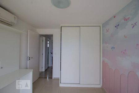 Casa de condomínio à venda com 160m², 3 quartos e 2 vagas Casa de condomínio à venda com 160m², 3 quartos e 2 vagasQuarto 1