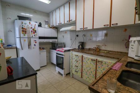 Apartamento à venda com 100m², 3 quartos e sem vagaCozinha
