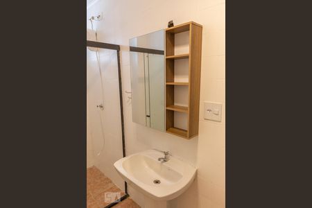 Banheiro de apartamento para alugar com 1 quarto, 50m² em Perdizes, São Paulo
