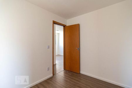 Quarto 2 de apartamento para alugar com 2 quartos, 44m² em Jardim Íris, São Paulo