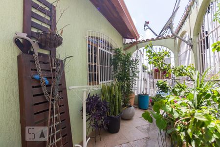 Casa à venda com 150m², 4 quartos e 3 vagas Casa à venda com 150m², 4 quartos e 3 vagasQuintal