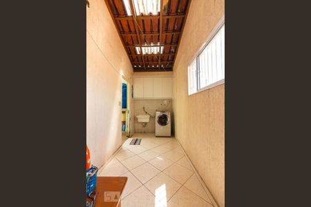 Casa à venda com 150m², 4 quartos e 3 vagas Casa à venda com 150m², 4 quartos e 3 vagasÁrea de Serviço