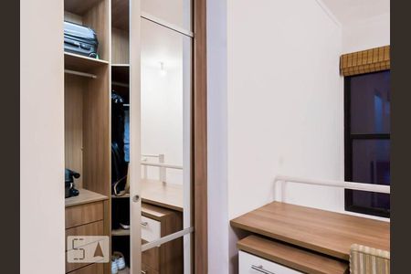 Closet de kitnet/studio à venda com 1 quarto, 52m² em Vila Olímpia, São Paulo