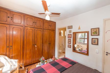 Casa à venda com 105m², 3 quartos e 2 vagasSuíte