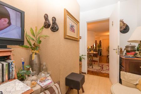 Casa à venda com 105m², 3 quartos e 2 vagasSala de TV