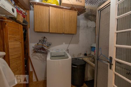 Casa à venda com 105m², 3 quartos e 2 vagasLavanderia