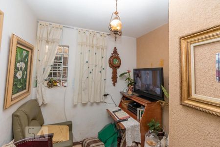 Casa à venda com 105m², 3 quartos e 2 vagasSala de TV