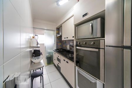 Apartamento para alugar com 74m², 2 quartos e 2 vagas Apartamento para alugar com 74m², 2 quartos e 2 vagasCozinha