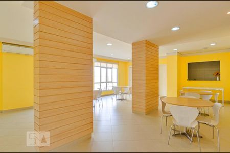 Apartamento para alugar com 74m², 2 quartos e 2 vagas Apartamento para alugar com 74m², 2 quartos e 2 vagasÁrea comum - Salão de festas